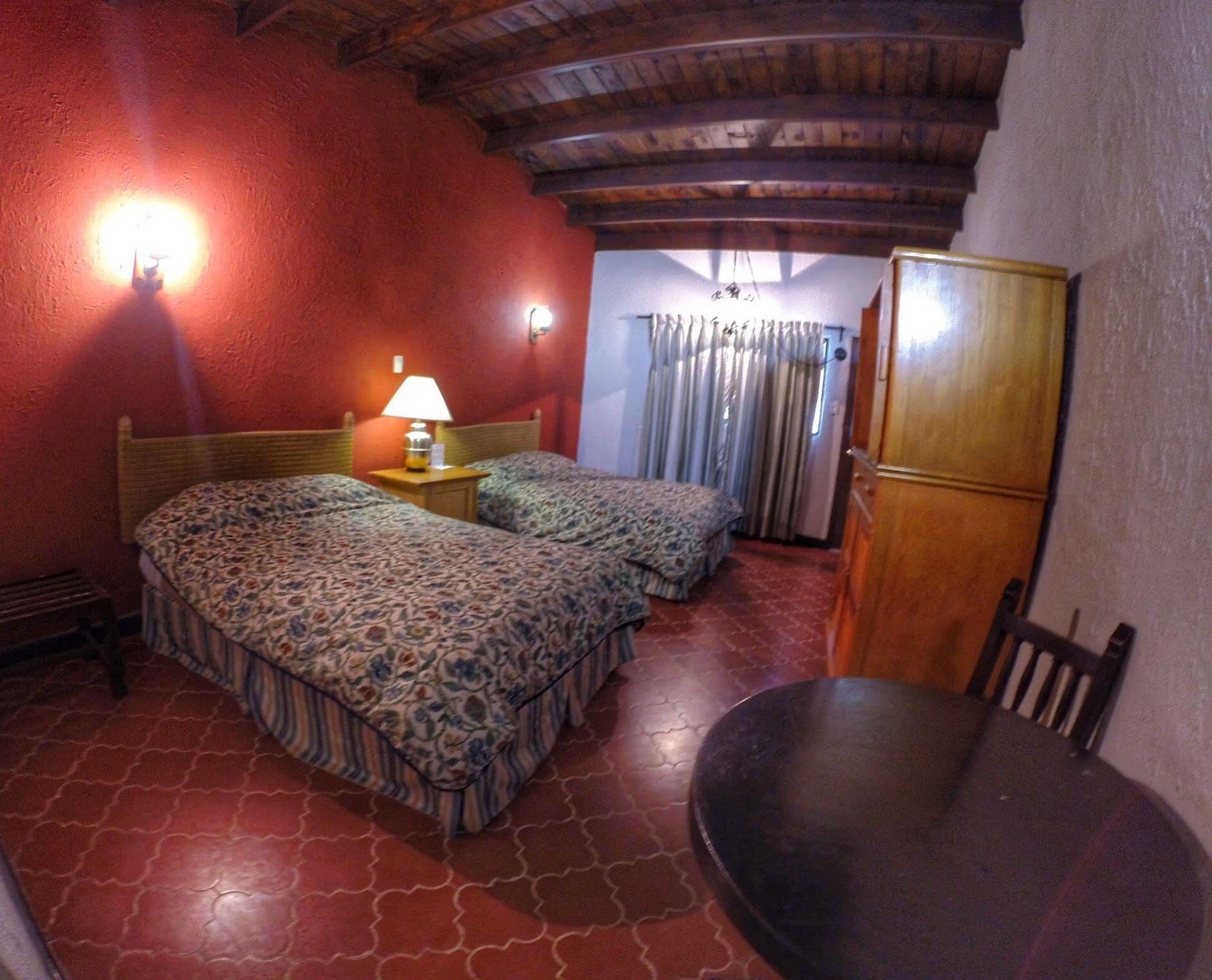 Hotel Parador Santa Cruz Creel Extérieur photo